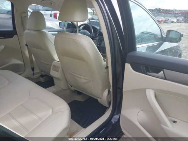 1VWAT7A36FC118071 Volkswagen Passat 1.8t Limited Edition