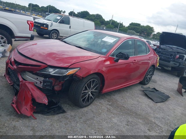 Toyota CAMRY SE 2021 4T1G11AK4MU485741 Image 2