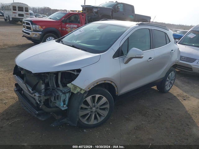 Buick Encore Preferred 2018 KL4CJASBXJB552281 Image 2