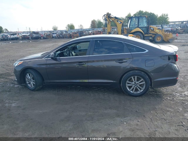Hyundai SONATA SE 2016 5NPE24AF0GH316649 Image 13