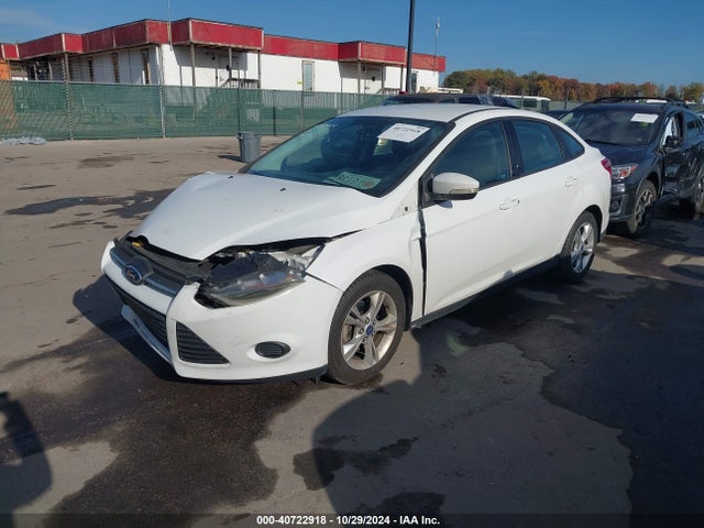 Ford FOCUS SE 2014 1FADP3F24EL388028 Image 2