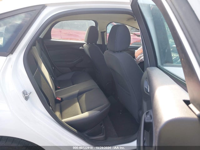 Ford FOCUS SE 2014 1FADP3F24EL388028 Image 8