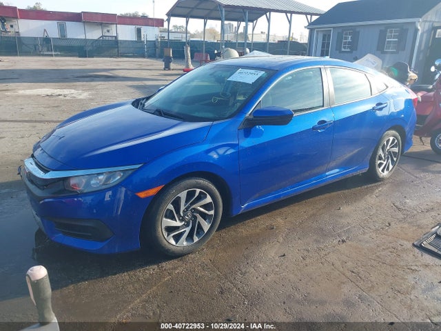 Honda CIVIC EX 2017 2HGFC2F72HH529024 Image 2