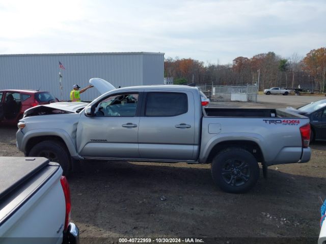 3TMCZ5AN0HM118472 Toyota Tacoma Trd Sport