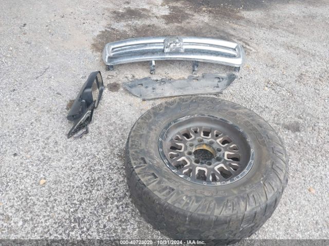 3C6UR5DL9FG686169 RAM 2500 Slt