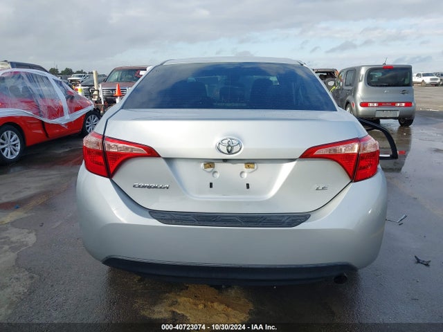 Toyota COROLLA LE 2018 5YFBURHEXJP808042 Image 17