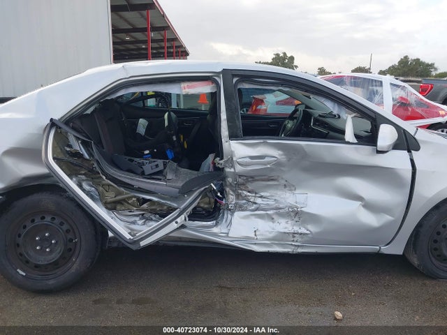 Toyota COROLLA LE 2018 5YFBURHEXJP808042 Image 6