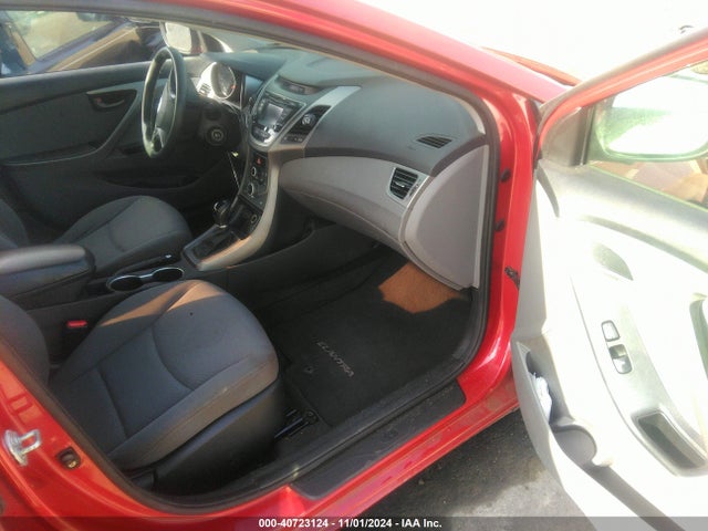 KMHDH4AE4EU110850 Hyundai ELANTRA SE