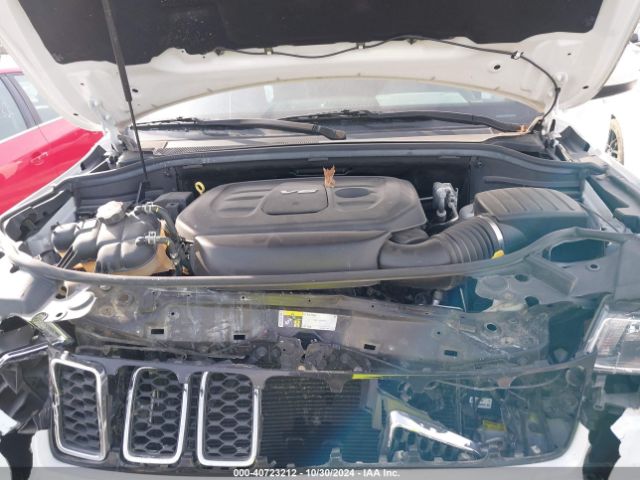 1C4RJFAG0JC220998 Jeep Grand Cherokee Laredo E 4x4