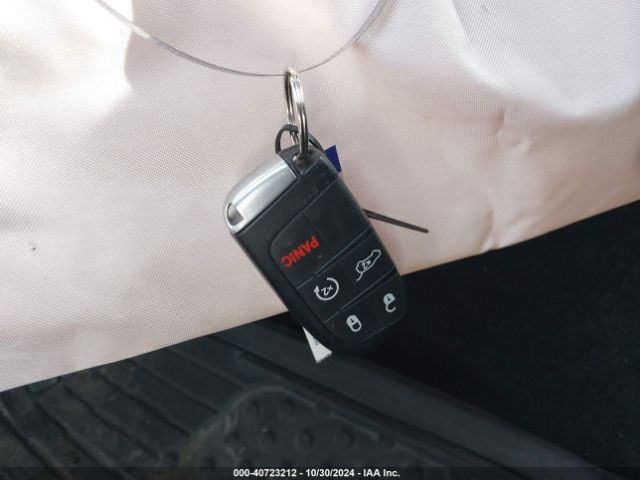 1C4RJFAG0JC220998 Jeep Grand Cherokee Laredo E 4x4