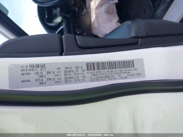1C4RJFAG0JC220998 Jeep Grand Cherokee Laredo E 4x4