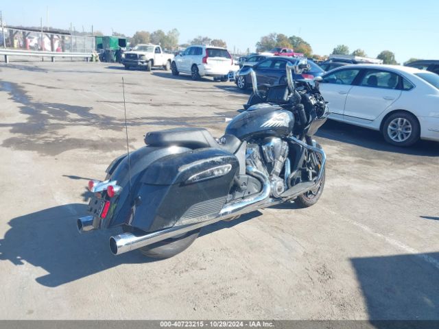 2020 INDIAN MOTORCYCLE CO. CHALLENGER 56KLCARR2L3389619 Photo 3