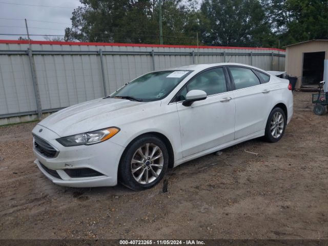 3FA6P0HD1HR309457 Ford FUSION SE