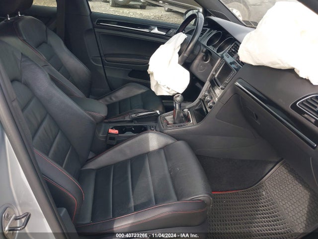 3VW547AU6HM012602 Volkswagen Golf GTI