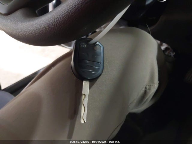 Ford FOCUS SE 2018 1FADP3K20JL320650 Image 11