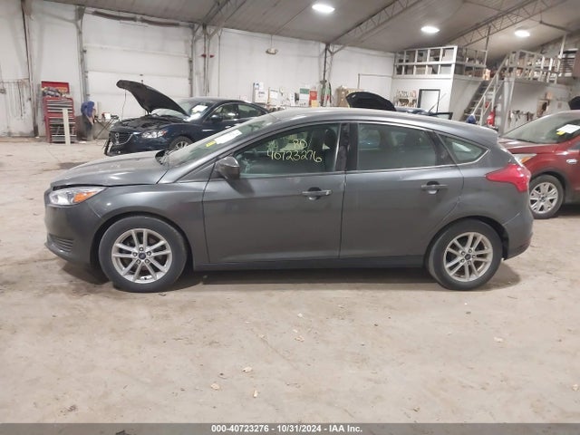 Ford FOCUS SE 2018 1FADP3K20JL320650 Image 14