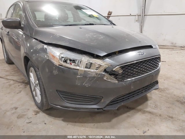 Ford FOCUS SE 2018 1FADP3K20JL320650 Image 6