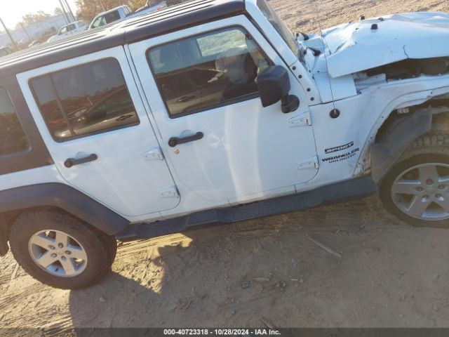 1C4BJWDG4FL749956 Jeep Wrangler Unlimited Sport