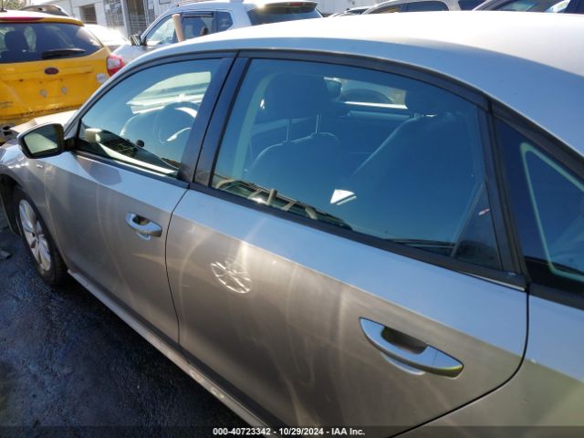 1VWAT7A31EC085091 Volkswagen Passat 1.8t Wolfsburg Edition
