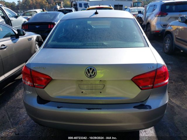 1VWAT7A31EC085091 Volkswagen Passat 1.8t Wolfsburg Edition