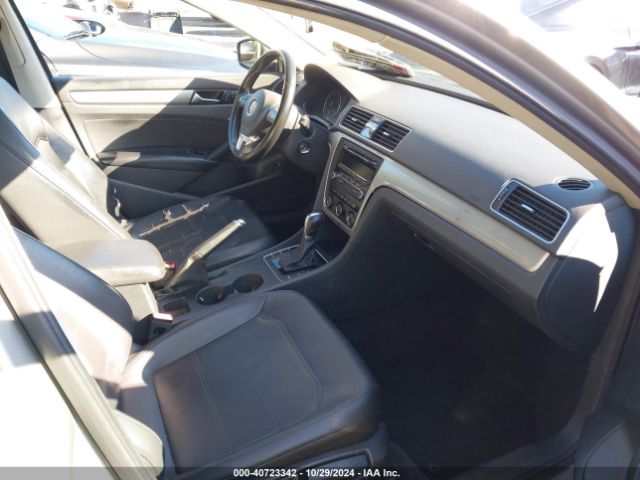 1VWAT7A31EC085091 Volkswagen Passat 1.8t Wolfsburg Edition