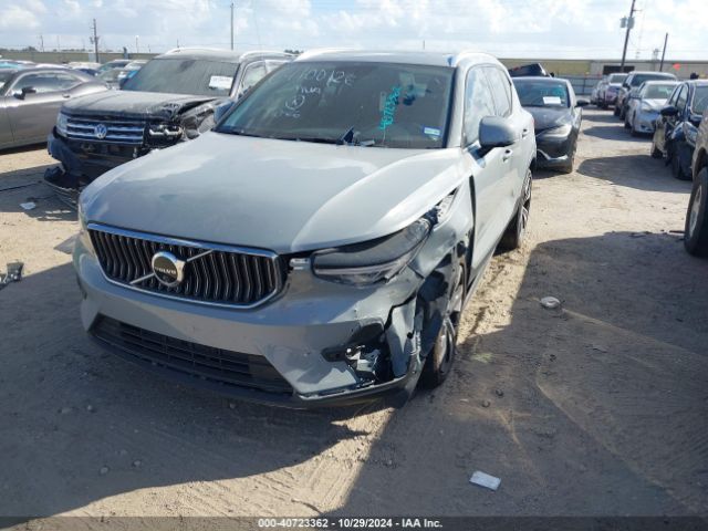 YV4L12UE8R2217967 Volvo Xc40 B5 Plus Bright Theme