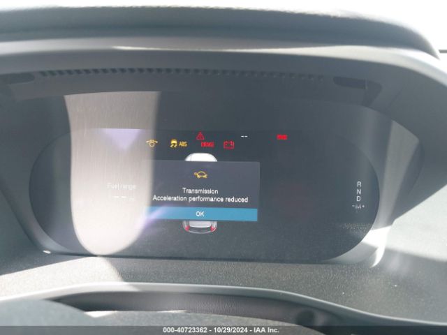 YV4L12UE8R2217967 Volvo Xc40 B5 Plus Bright Theme