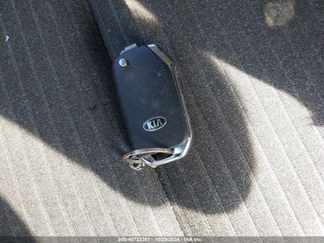 KNDJ23AU8M7779713 KIA SOUL S