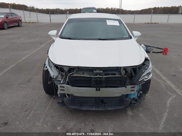 1G4ZP5SZ3KU103867 Buick Lacrosse Fwd Essence