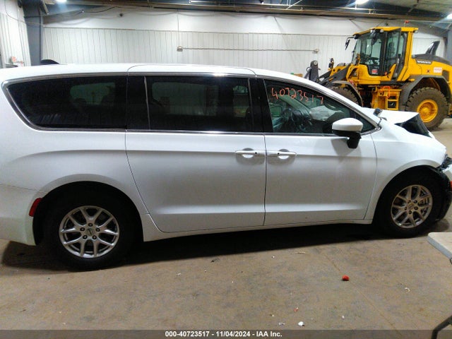2C4RC1CG5NR103411 Chrysler Voyager Lx