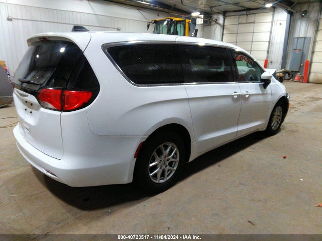 2C4RC1CG5NR103411 Chrysler Voyager Lx