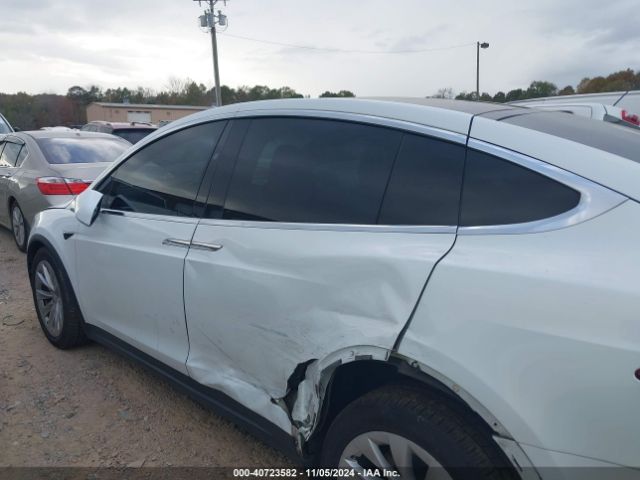 5YJXCAE25JF138559 Tesla Model X 100d/75d/p100d