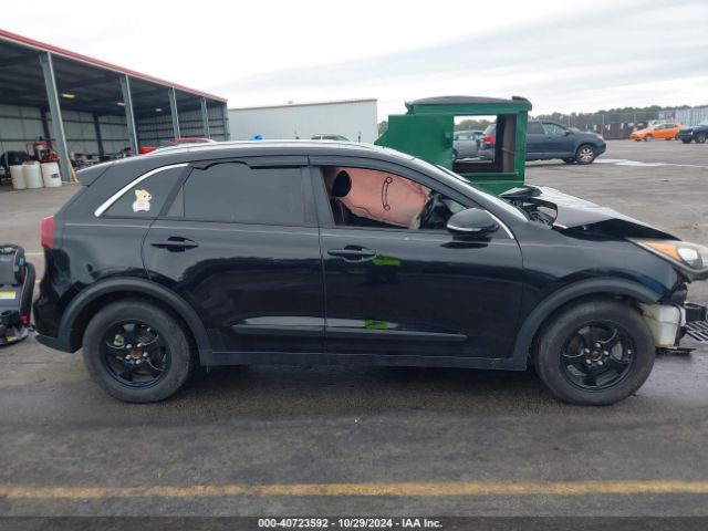 KNDCC3LC1H5072111 KIA NIRO EX