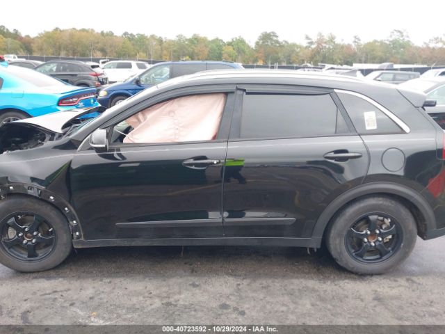 KNDCC3LC1H5072111 KIA NIRO EX