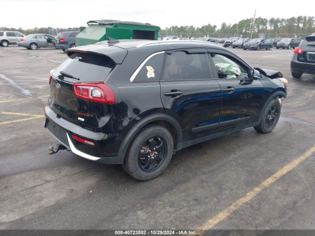 KNDCC3LC1H5072111 KIA NIRO EX
