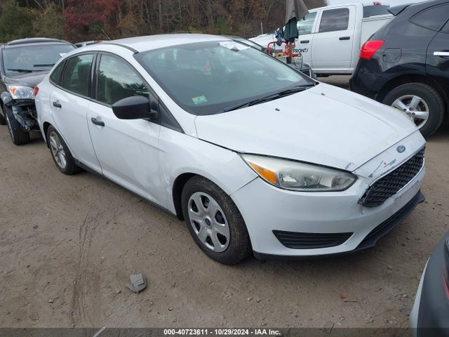 Ford FOCUS S 2016 1FADP3E28GL287465 Image 1