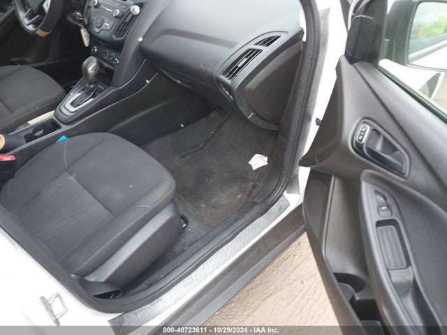 Ford FOCUS S 2016 1FADP3E28GL287465 Image 5