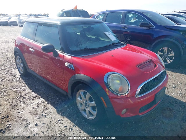 2008 MINI COOPER S WMWMF73568TV34918 Photo 0