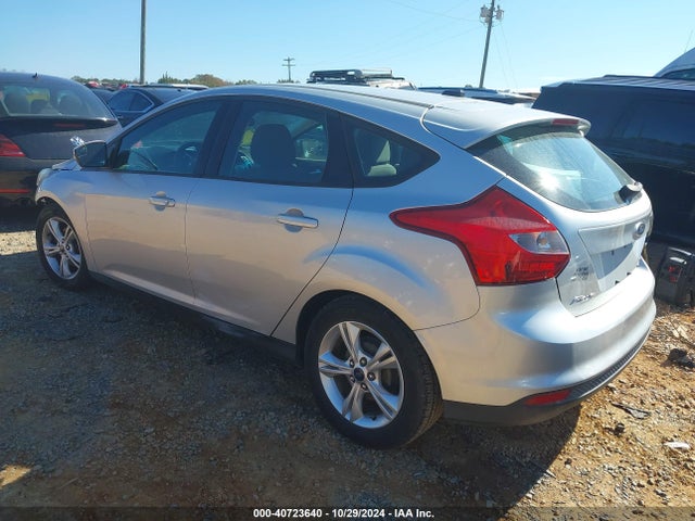Ford FOCUS SE 2014 1FADP3K28EL417228 Image 3