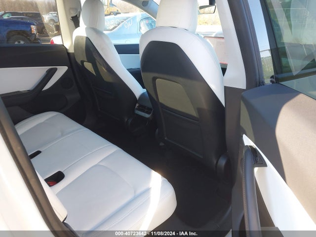 2021 TESLA MODEL Y 5YJYGDEEXMF098665 Photo 7
