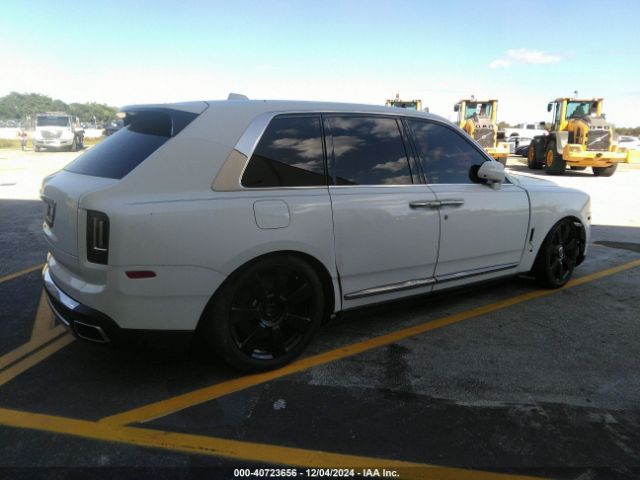 SLA689X57KU114265 Rolls-Royce Cullinan