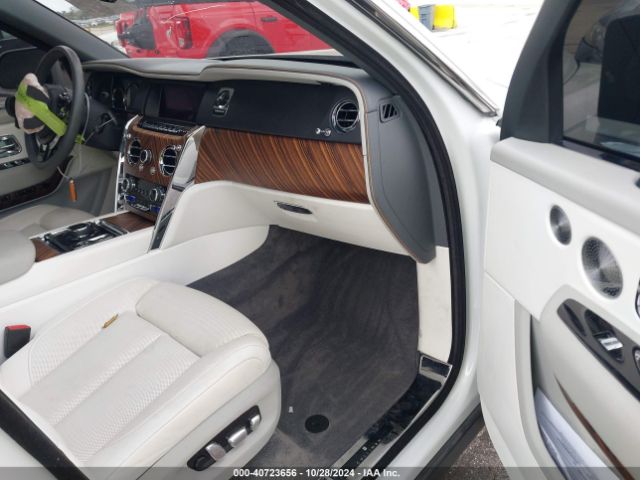 SLA689X57KU114265 Rolls-Royce Cullinan