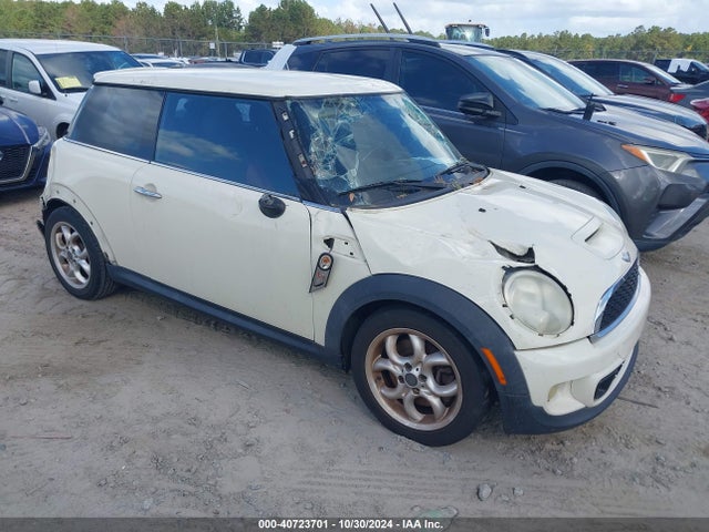 2011 MINI COOPER S WMWSV3C57BTY22294 Photo 0
