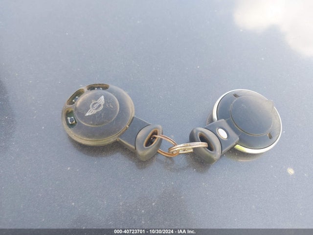 2011 MINI COOPER S WMWSV3C57BTY22294 Photo 10