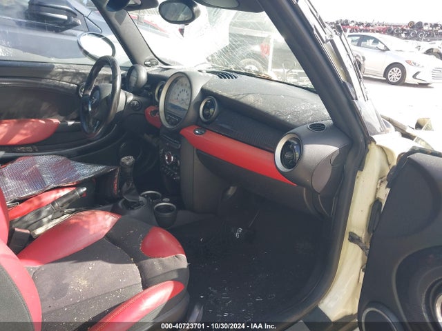 2011 MINI COOPER S WMWSV3C57BTY22294 Photo 4