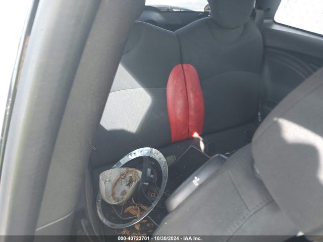 2011 MINI COOPER S WMWSV3C57BTY22294 Photo 7