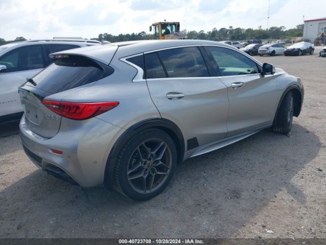SJKCH5CP7HA015979 Infiniti Qx30 Sport
