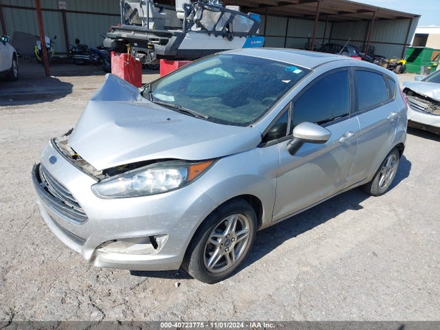 Ford FIESTA SE 2019 3FADP4EJ8KM122388 Image 2
