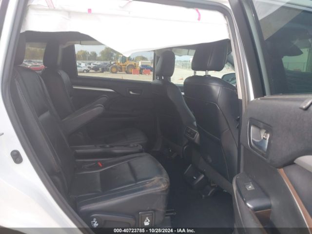 5TDKZRFH4JS542930 Toyota Highlander Xle