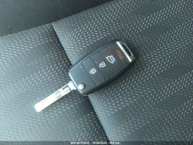 KNDPM3AC4H7121758 KIA Sportage Lx